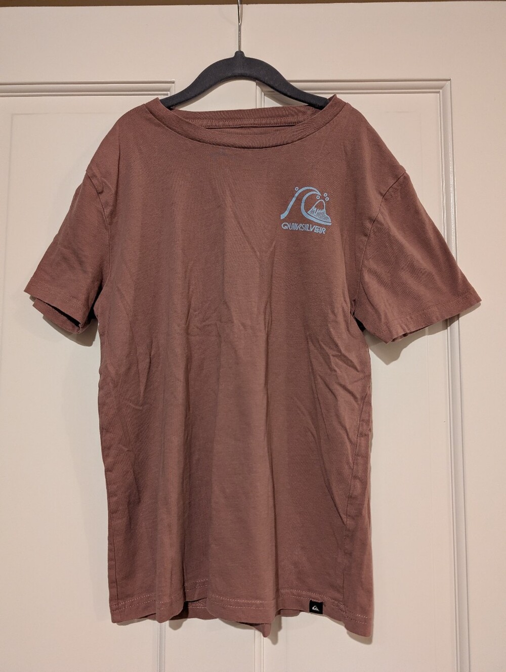 Boy's Quiksilver Mauve Short-Sleeve Tee with Light Blue Wave Logo